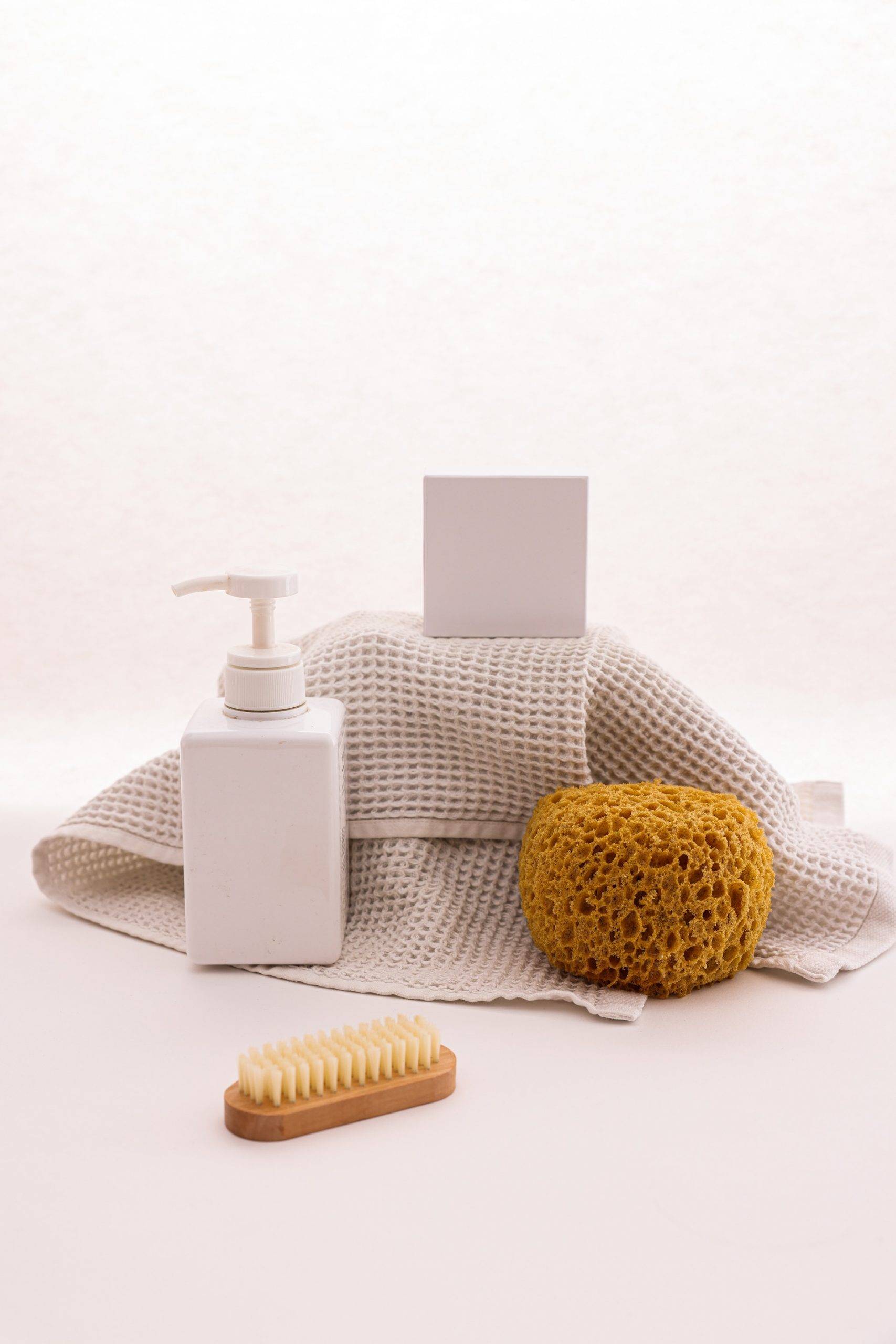 Benefits of Using a Bath Sponge scaled
